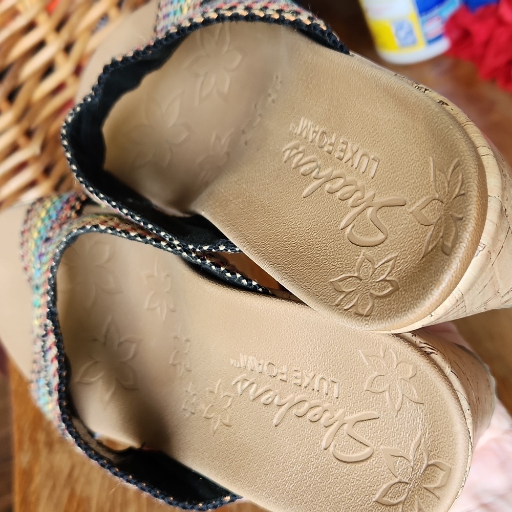 Skechers Luxe Foam Woven Multicolored Sandals sz 9‎ - Picture 10 of 16